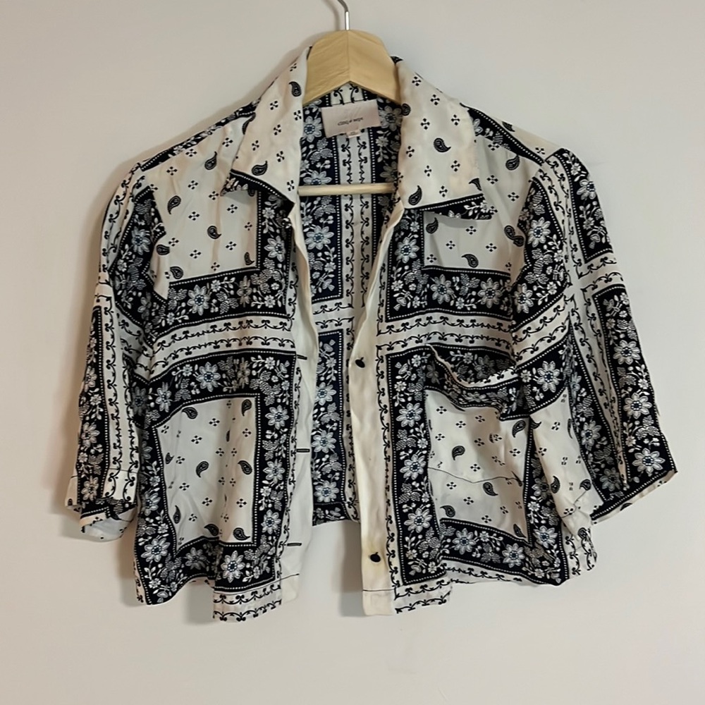 Silk crop button up
